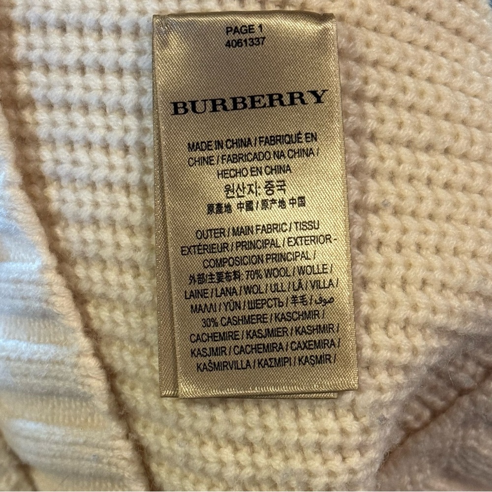 Burberry Cashmere Wool Cable V-neck Cream Sweater, Size S / P - Picture 8 of 15